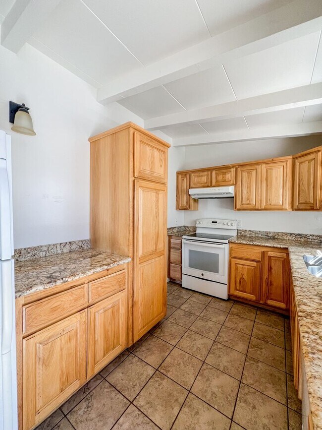 Building Photo - A 3 Bedroom 1 Bath Home with Guest House