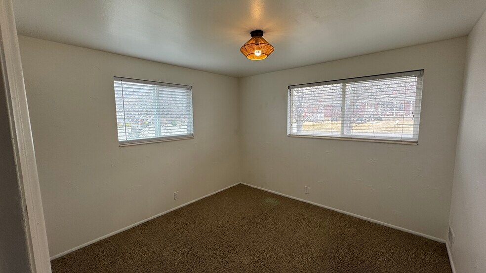 Building Photo - 737 N 500 E