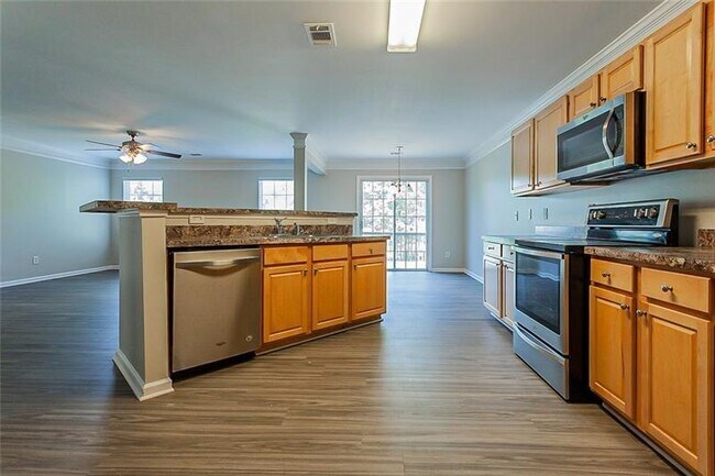 Building Photo - 3035 Whittier Way