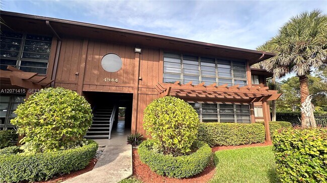 Building Photo - 4944 NW 102nd Ave