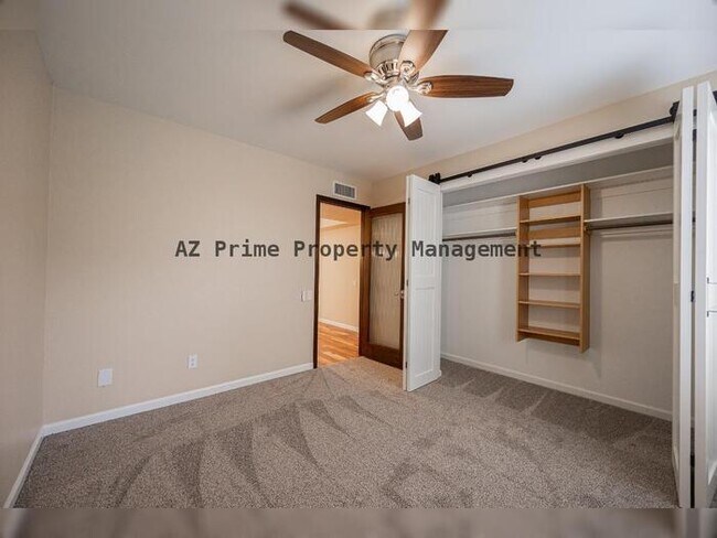 Building Photo - 1610 E Windjammer Way