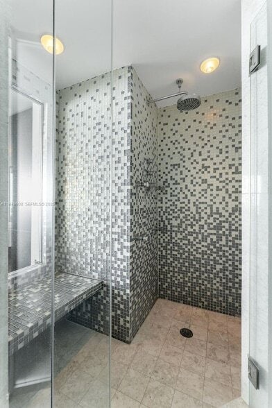 Building Photo - 1331 Brickell Bay Dr