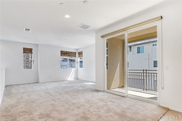 Building Photo - 677 Savi Dr