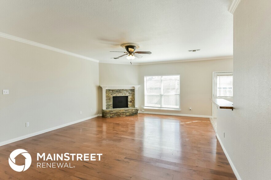 Building Photo - 3812 Periwinkle Dr