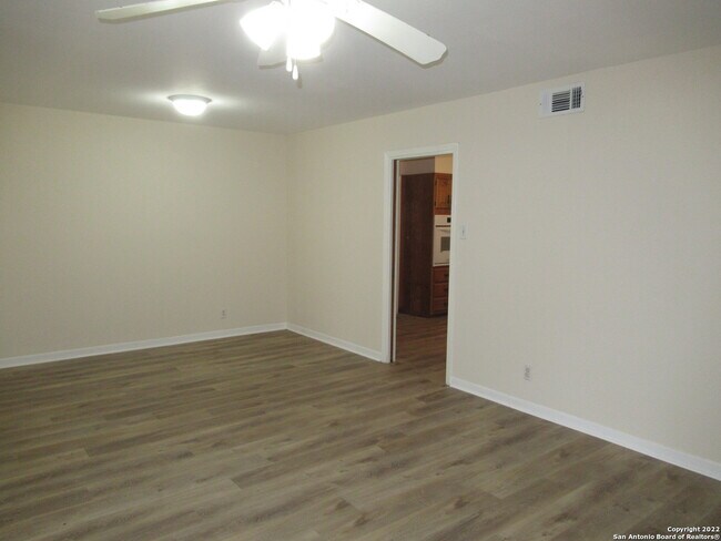 Building Photo - 267 Cicero Ave