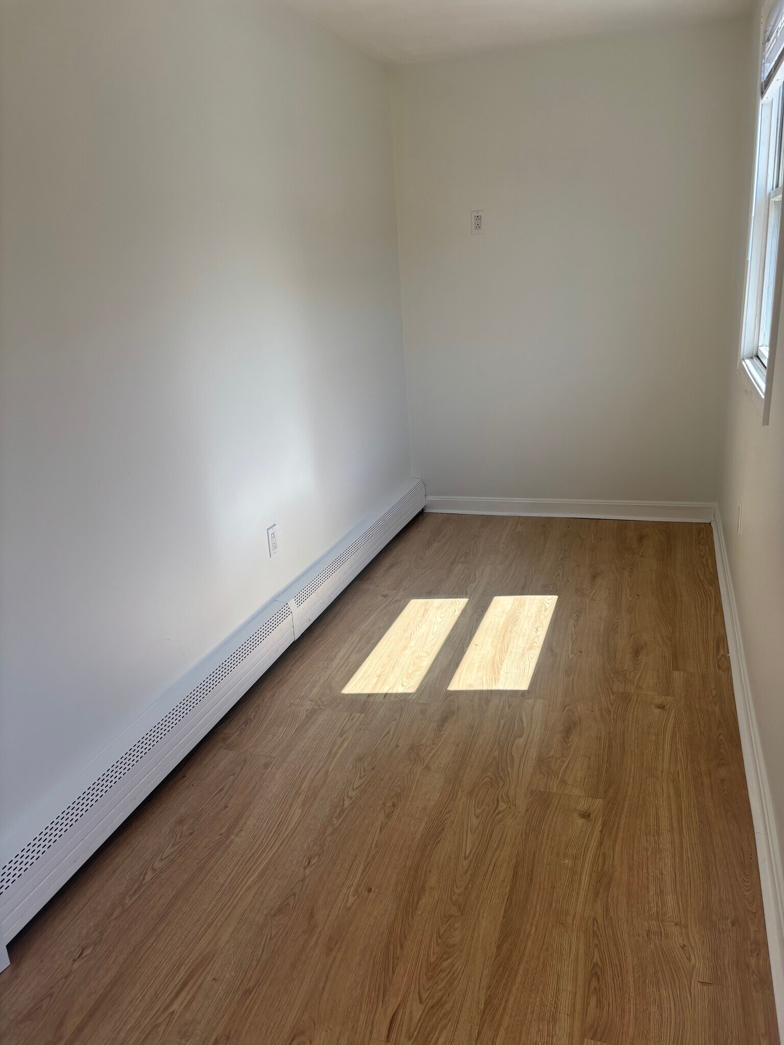 Building Photo - 33 Appleton St