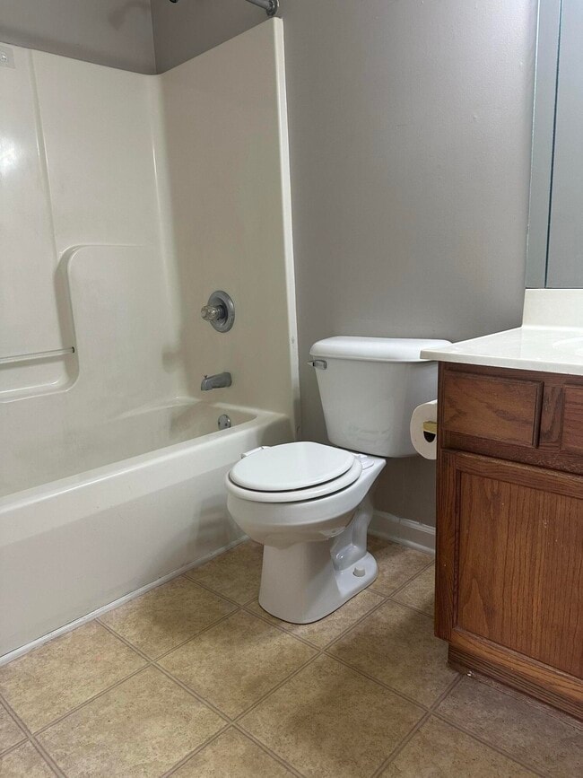 Building Photo - 581 Rhodora Ridge