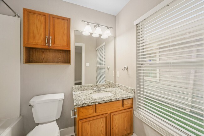 Building Photo - 20967 Young Meadows Way
