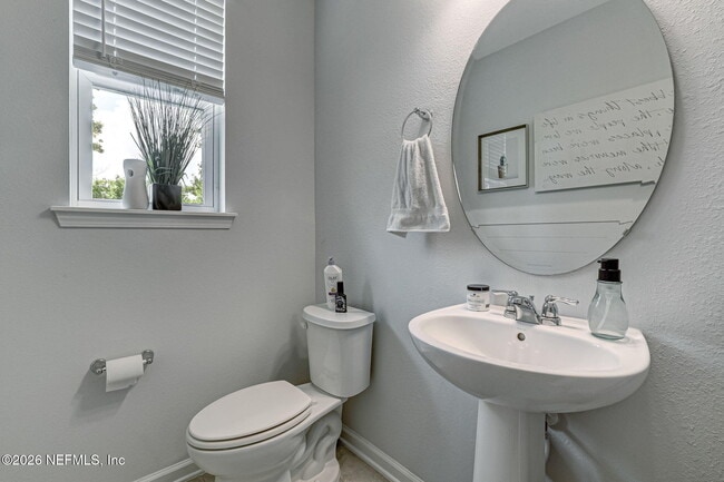 Building Photo - 124 Pine Bluff Dr