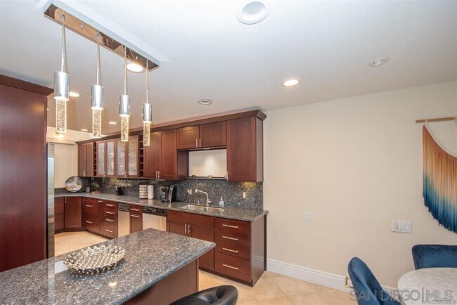 Building Photo - 920 Sealane Dr
