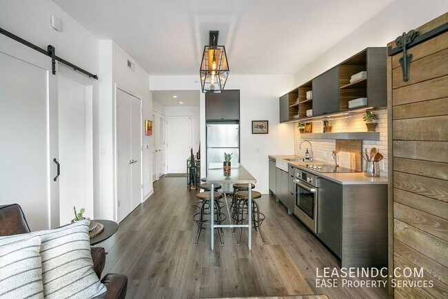 Building Photo - 2030 8th St NW