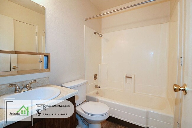 Building Photo - 333 Boulder Creek Dr