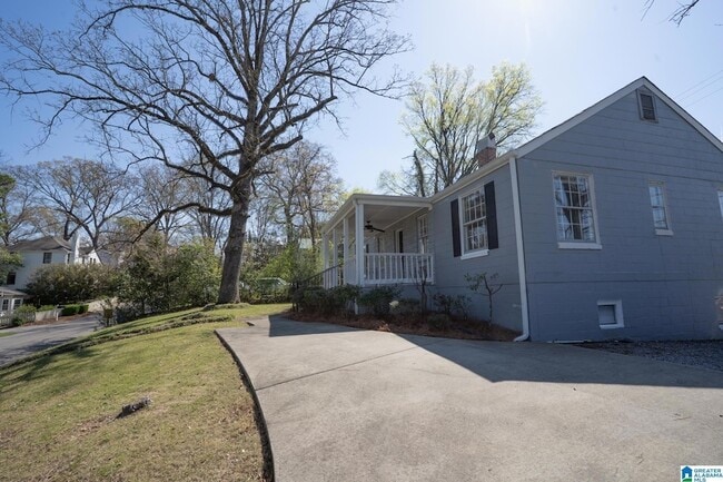 Building Photo - 9 Edgehill Rd