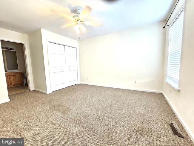 Building Photo - 1014 Zircon Ct