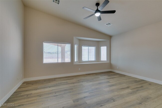 Building Photo - 2180 Dogwood Ranch Ave