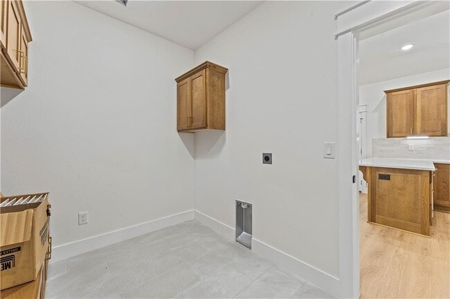 Building Photo - 49 Melbourn Dr
