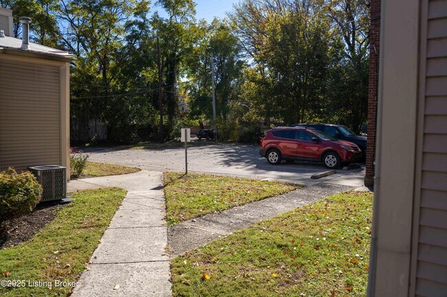 Building Photo - 1135 S 1st St