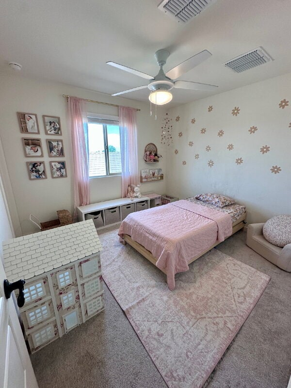 Building Photo - 744 E Emerald Dr