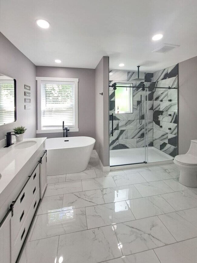 Building Photo - Coming Soon! Mid Century Modern Cape Cod i...