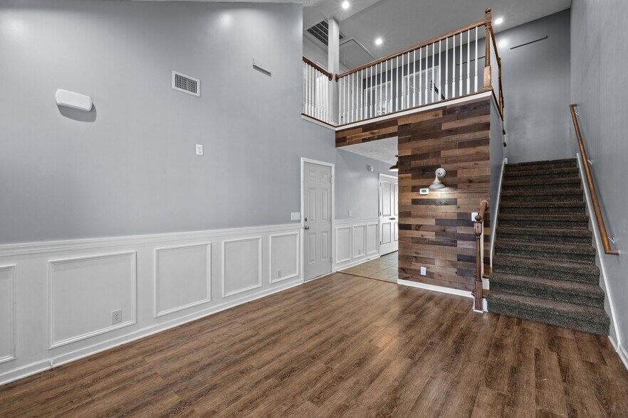 Building Photo - 911 Keepsake Diamond Ln