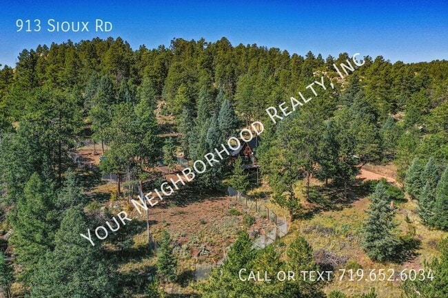 Building Photo - 913 Sioux Rd