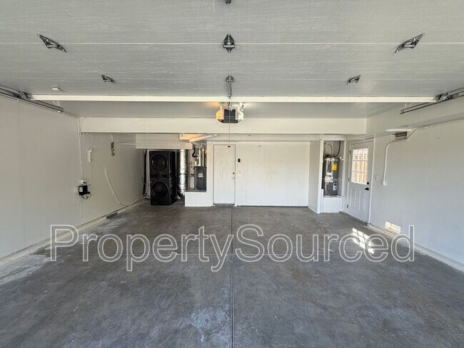 Building Photo - 1520 Andrew St