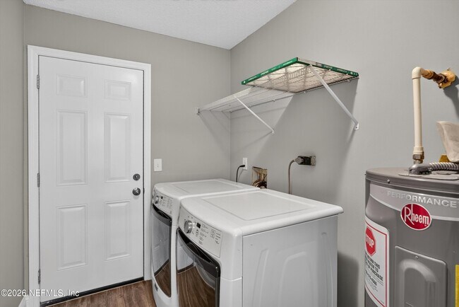 Building Photo - 12344 Cormorant Ct