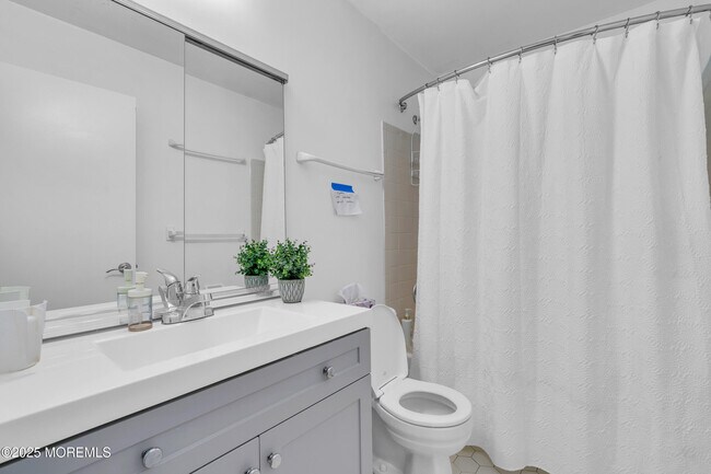 Building Photo - 109 Liberty Bell Rd