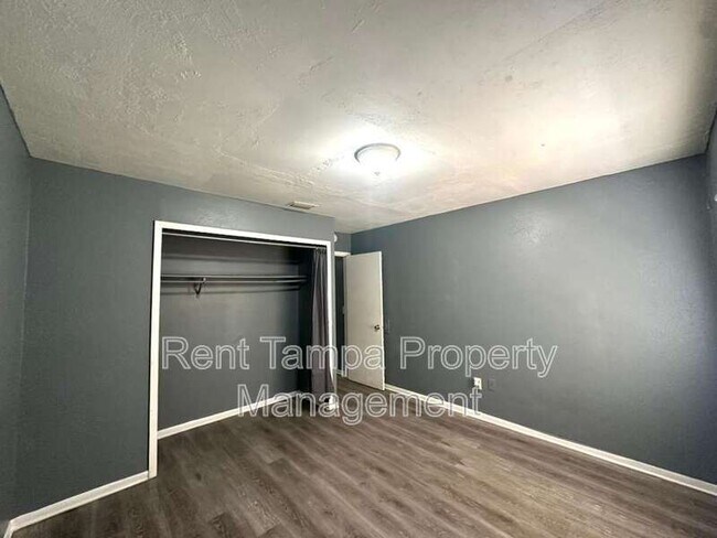 Building Photo - 8304 N Mulberry St