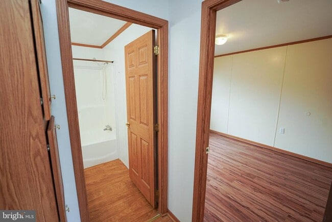 Building Photo - 12179 Country Dr