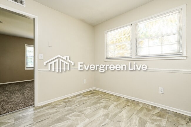 Building Photo - 4302 Vincent St