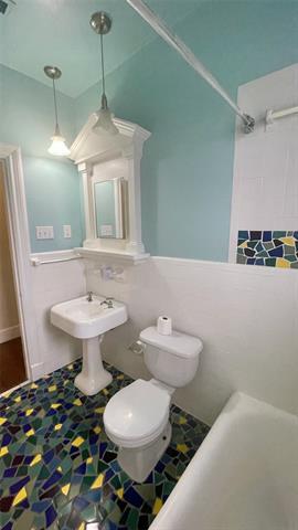 Building Photo - 5347 Lewis St