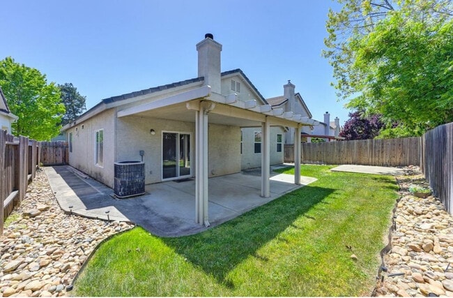 Building Photo - 8199 Red Elk Dr