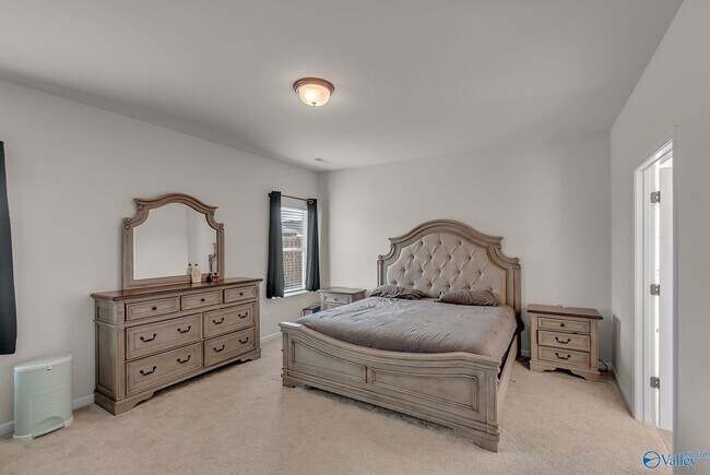 Building Photo - 29772 Logan Oaks Dr NW