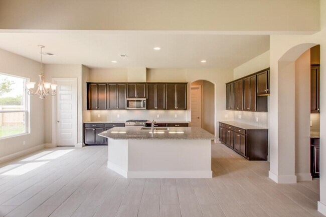 Building Photo - 76 Palmero Way