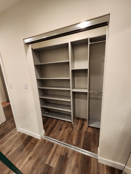 Building Photo - 1364 Belle St