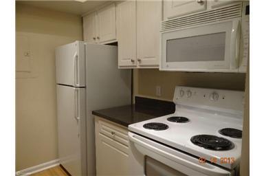 Building Photo - 2BD/2BA Condo in Flower Hill - near Shady Grove METRO!