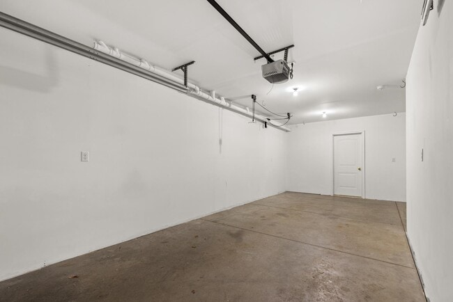 Building Photo - 4 Stimson St