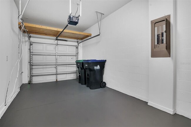 Building Photo - 11179 Savannah Landing Cir