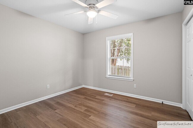 Building Photo - 4005 Hickory St