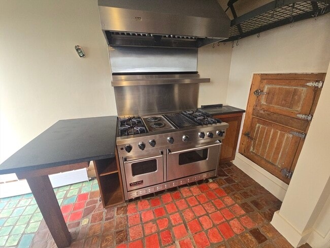 Building Photo - 21 Mountain Ave