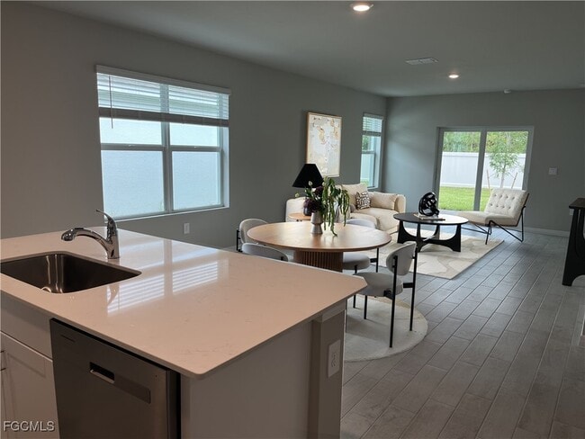 Building Photo - 1150 Brooklands Dr