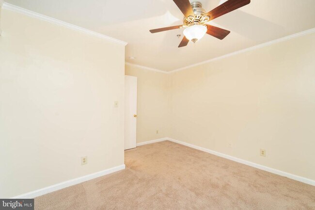 Building Photo - 75 Fern Oak Cir