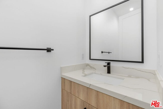 Building Photo - 3839 Wade St