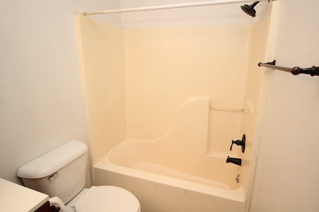 Building Photo - 924 W Belmont-