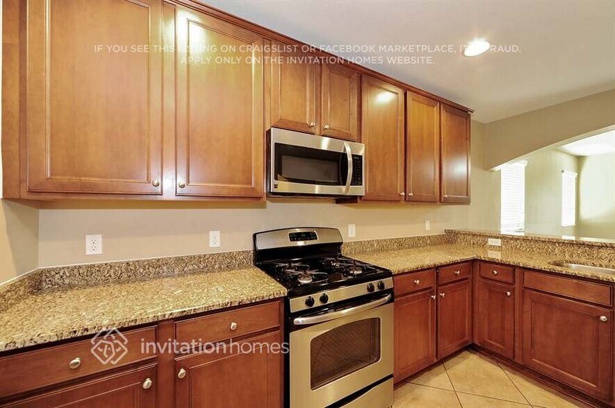 Building Photo - 5949 Beaconpark St