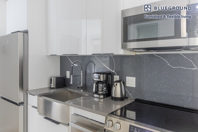 Building Photo - 103 Mosco St