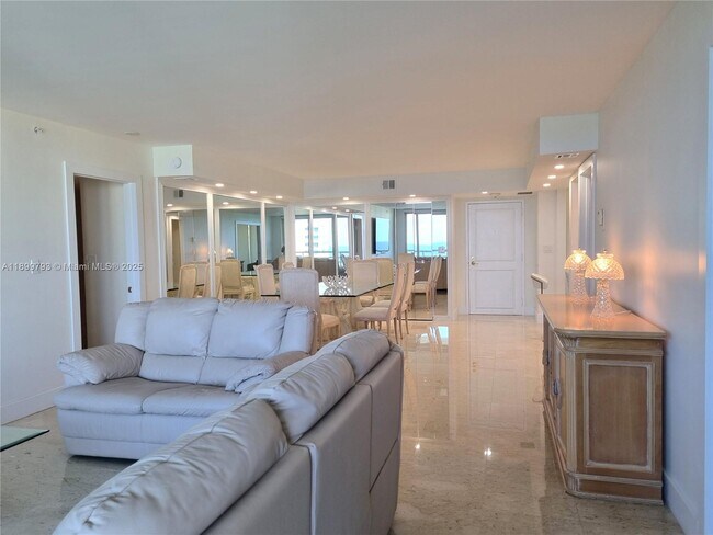 Building Photo - 4101 N Ocean Blvd