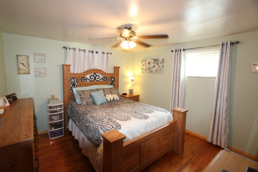 Bedroom - 3441 Brighton Rd