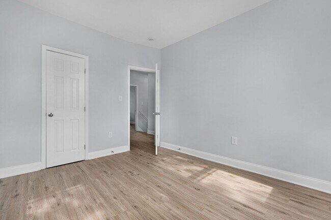 Building Photo - 510 Edgewood St